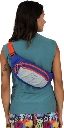 Osprey Daylite Waist Hipbelt Pack -Outdoor Essentials Shop 0006 DayliteWaist S23 OnBody6 SilverLiningBlueberry 10005144