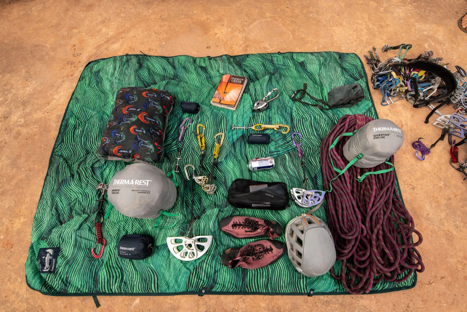 Thermarest Compressible Pillow Cinch Camping Pillow 8 Thermarest Compressible Pillow Cinch Camping Pillow - Image 6