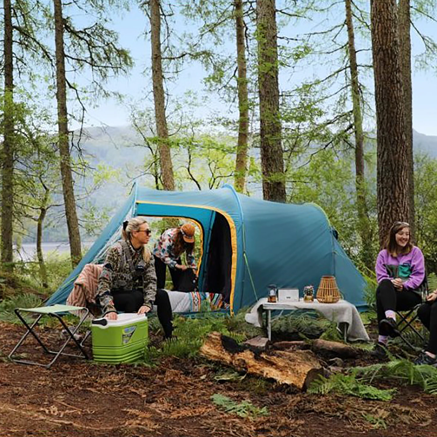 Vango Beta 550XL Lightweight Family Camping Tent 4 Vango Beta 550XL Lightweight Family Camping Tent - Image 2