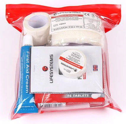 LIFESYSTEMS Light & Dry Pro Compact First Aid Kit 7 LIFESYSTEMS Light & Dry Pro Compact First Aid Kit - Image 5