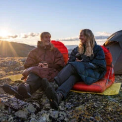 Thermarest Honcho Poncho Down Hooded Camping Blanket -Outdoor Essentials Shop 2022 summer climbing norway aasens 0056