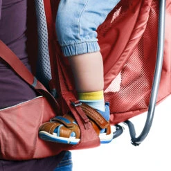 Deuter Kid Comfort Active SL Child Carrier Backpack -Outdoor Essentials Shop 233c64d1 0773 4a9a a6a4 26dd498e431b 3620021 5042 KidComfortActiveSL currant D 07