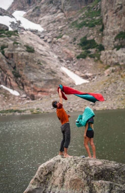 Kelty Bestie Blanket Thermal Camping Quilt -Outdoor Essentials Shop 477ba65e 2c14 4432 824c 5f9cb74aeeceRedwingDayHike TWM Photo ex 12 20 5462