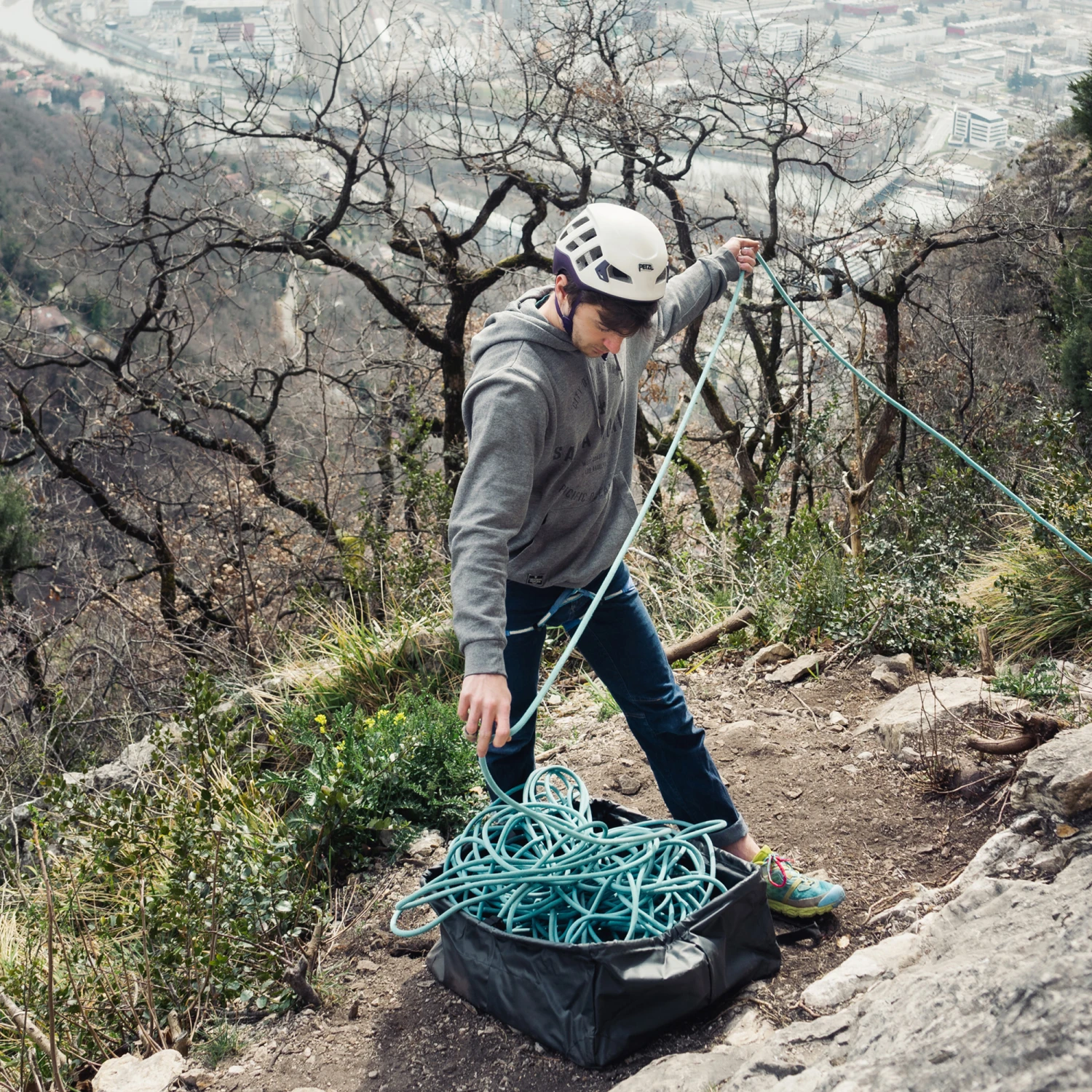 Vertical Turtle Rock Climbing Rope Bag 7 Vertical Turtle Rock Climbing Rope Bag - Image 5