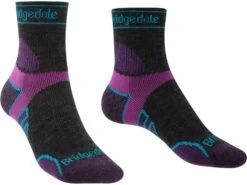 Bridgedale Trail Run Lightweight T2 Women's Merino Socks 11 Bridgedale Trail Run Lightweight T2 Women's Merino Socks -Outdoor Essentials Shop 710200 Trail Run Lightweight T2 Merino Sport 3 4 Crew Wmns 195 Damson 2 1