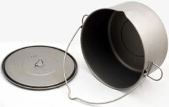 Titanium Pot + Bail Handle Ultralight Cookware -Outdoor Essentials Shop 777d40a0 ecd8 46e6 8858 f39bbe0cd60dtoaks pot 200 bh 3