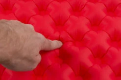 Sea To Summit Comfort Plus Insulated Mat Camping Airbed -Outdoor Essentials Shop AMCPINS ComfortPlusInsualted USP 02 AirSprungCellsDeformIndependently