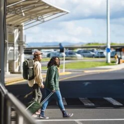 Osprey Daylite Carry-On Wheeled Duffel/Suitcase -Outdoor Essentials Shop F23 DayliteCOWhldDuffel40GreenCanopy GreenCreek 10005252 LiCui Exp 5 15 25 3copy