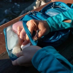 Osprey Ultralight Zip Organiser Travel Bag -Outdoor Essentials Shop S23 UltralightZipOrganizerWaterfrontBlue Accessories RossBernards Exp 11 29 2446