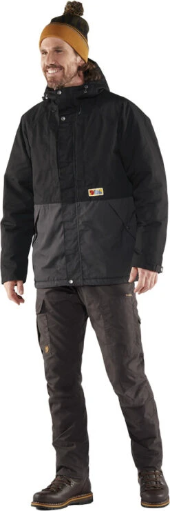 Fjallraven Vardag Lite Padded Insulated Jacket -Outdoor Essentials Shop Vardag Lite Padded Jacket M 84128 550 030 C MODEL FJRcopy