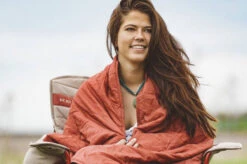 Kelty Bestie Blanket Thermal Camping Quilt -Outdoor Essentials Shop afbda263 c7b4 4f08 b7ed 104f8adfb707kelty bestie blanket9