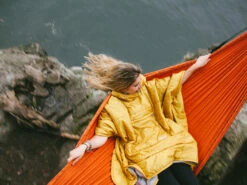 Thermarest Honcho Poncho Hooded Thermal Camping Blanket -Outdoor Essentials Shop cacc6653 284f 4237 a22a ecc412656df5tr lifestyle honchoponcho 3