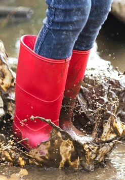 Classic Kids Wellies -Outdoor Essentials Shop classic wellies red 17