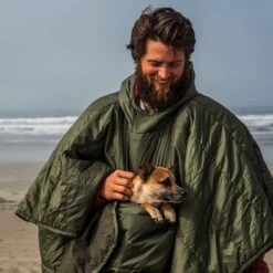 Thermarest Honcho Poncho Hooded Thermal Camping Blanket -Outdoor Essentials Shop gg2118 1