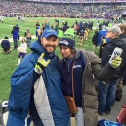 Thermarest Honcho Poncho Hooded Thermal Camping Blanket -Outdoor Essentials Shop gg2131