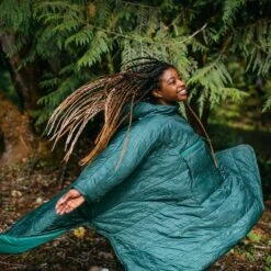 Thermarest Honcho Poncho Hooded Thermal Camping Blanket -Outdoor Essentials Shop gg2133