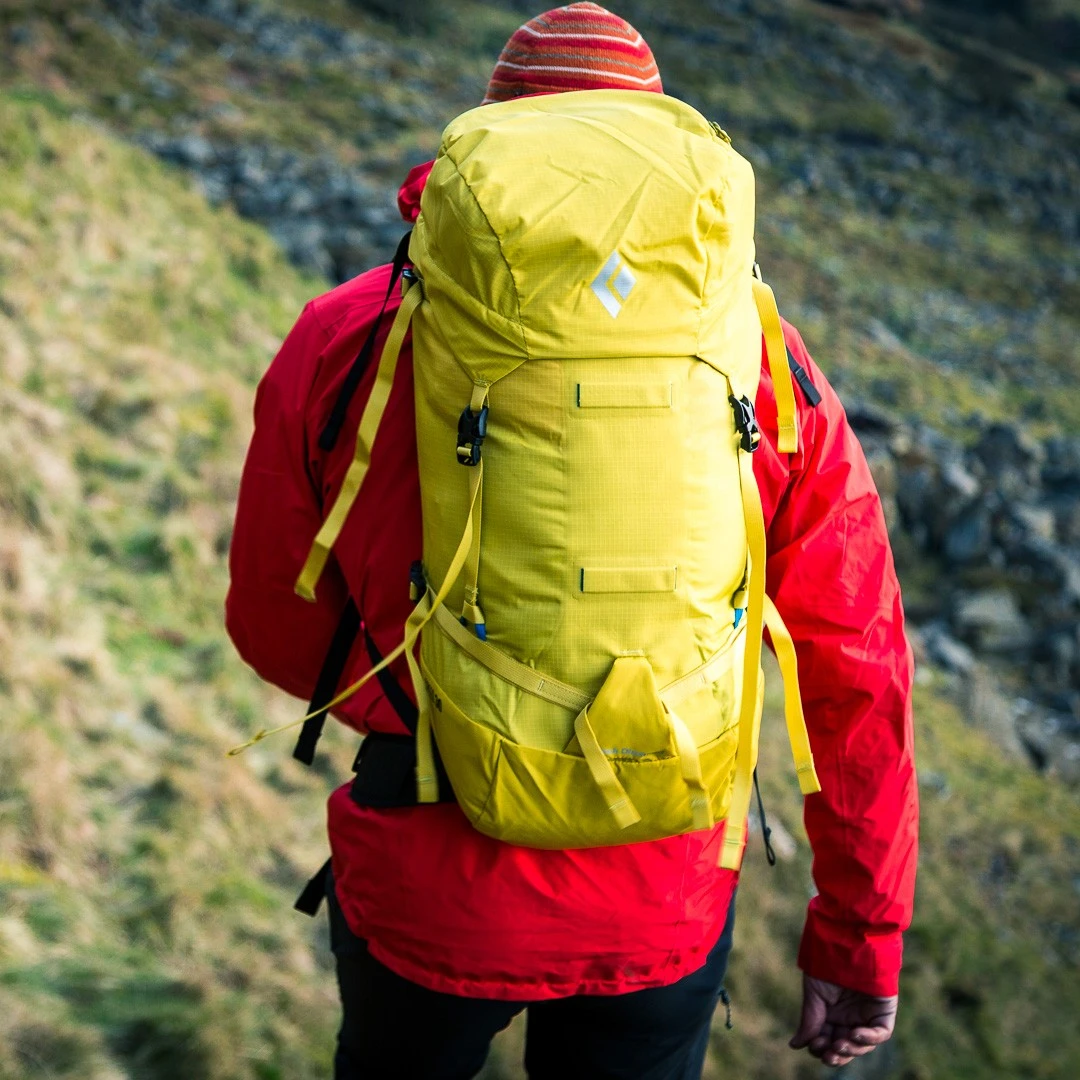 Black Diamond Speed 28 Top-loading Backpack 5 Black Diamond Speed 28 Top-loading Backpack - Image 3