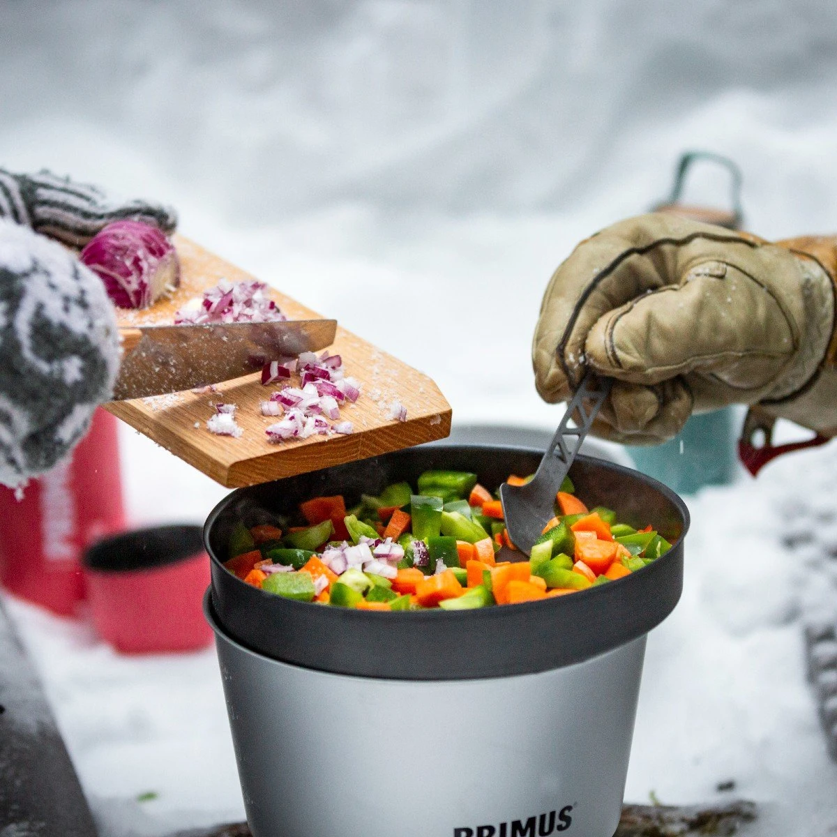 Primus Essential Pot Set 2.3L Camping Cookware Set 9 Primus Essential Pot Set 2.3L Camping Cookware Set - Image 7