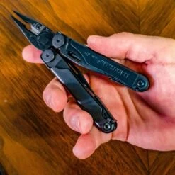 Leatherman Wave Plus Pocket Multi Tool + Sheath -Outdoor Essentials Shop jjet0740S