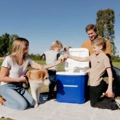 Igloo Laguna Roller 60 Wheeled Camping Cool Box -Outdoor Essentials Shop jjet1235