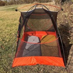 WindSaber Lightweight Alpine Tent -Outdoor Essentials Shop met2 61