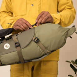 FJÄLLRÄVEN S/F Seatbag Drybag 16L -Outdoor Essentials Shop s f seatbag drybag 16l 23244 620 f detail fjr