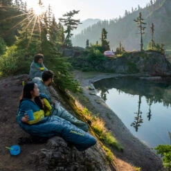 Thermarest Saros 20 Lightweight 3-Season Sleeping Bag -Outdoor Essentials Shop saros2