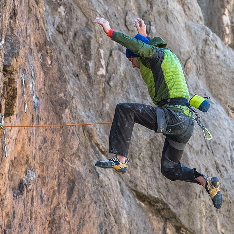 Black Diamond Solution Alex Honnold Edition Climbing Harness 8 Black Diamond Solution Alex Honnold Edition Climbing Harness - Image 6