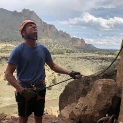 Black Diamond Half Dome Rock Climbing Helmet -Outdoor Essentials Shop zllo1231 1