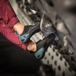 Black Diamond Zone LV Rock Climbing Shoe -Outdoor Essentials Shop zllo1241d 1