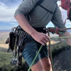 Black Diamond Solution Rock Climbing Harness -Outdoor Essentials Shop zllo1293K