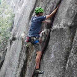 Black Diamond Vapor Alpine/Rock Climbing Helmet -Outdoor Essentials Shop zllo1357