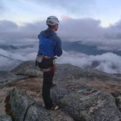 DMM Renegade Men's Rock Climbing Harness -Outdoor Essentials Shop zllo932